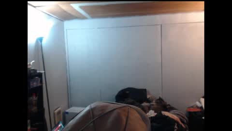 Snapshot of anilyseardor chatting on February 17, 8:09 am Ani online show from February 17, 8:09 am