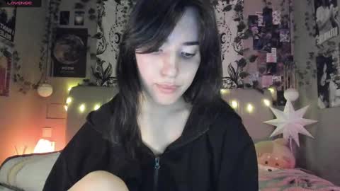 Snapshot of anisa_sweet chatting on March 3, 8:50 pm Anisa Moan from LovenseWet from Tip MenuOpen for Private online show from March 3, 8:50 pm
