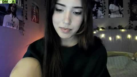 Snapshot of anisa_sweet chatting on October 5, 7:42 am Anisa Moan from LovenseWet from Tip MenuOpen for Private online show from October 5, 7:42 am