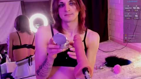 Angel online show from November 23, 8:55 pm