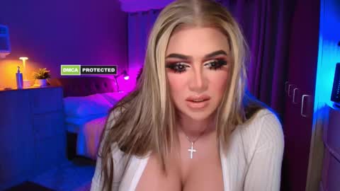 Anne Hart online show from October 3, 5:07 am