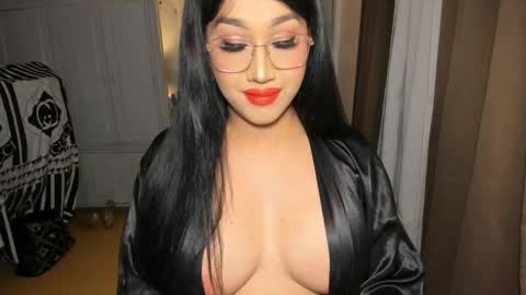 Alicia online show from March 21, 4:56 pm