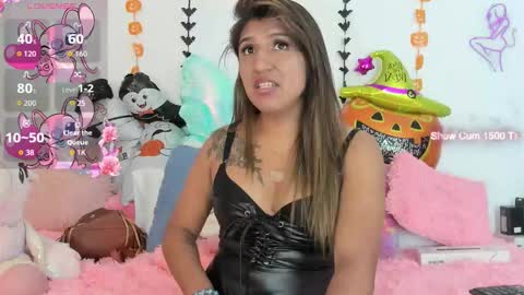 Snapshot of ariana_fernandes chatting on October 14, 12:50 pm Ariana CANCER online show from October 14, 12:50 pm