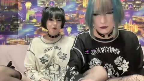 Snapshot of arina_rose chatting on February 24, 7:30 pm Alove online show from February 24, 7:30 pm