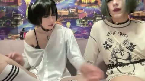 Snapshot of arina_rose chatting on March 1, 7:48 pm Alove online show from March 1, 7:48 pm