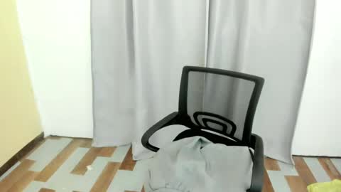 aryan_dolly online show from July 5, 11:05 am