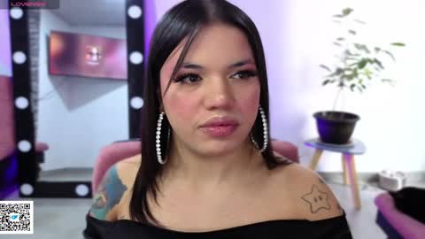 Ashley online show from June 1, 7:04 pm