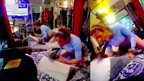 ashmomo online show from December 17, 1:16 pm