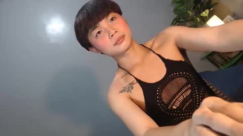 Reyshell online show from February 6, 4:34 pm