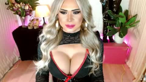 nicole online show from December 20, 7:20 pm