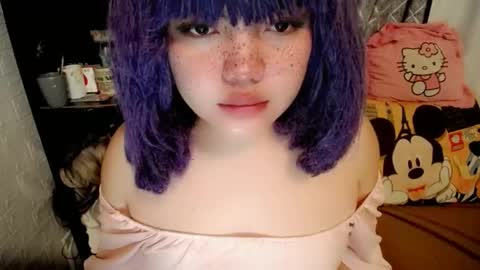 cute online show from February 23, 9:37 pm