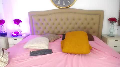 Aurora Ricci online show from November 13, 4:43 am