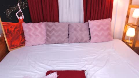 Snapshot of ava_lux chatting on January 25, 8:00 pm Ava online show from January 25, 8:00 pm