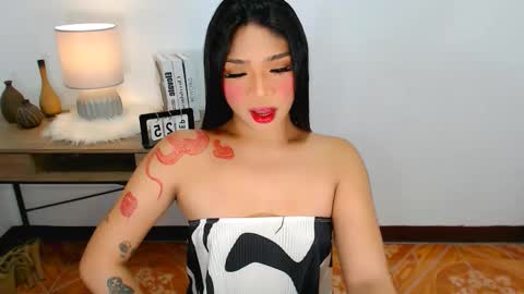 Snapshot of ava_lux chatting on September 25, 11:50 am Ava online show from September 25, 11:50 am