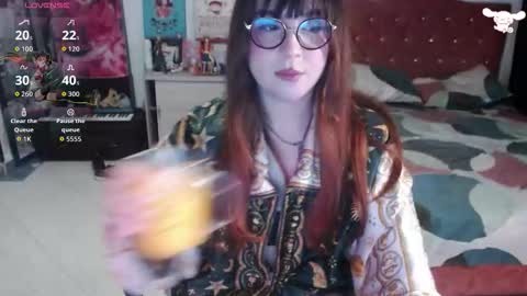 Snapshot of avril2809 chatting on September 23, 2:50 am Abril online show from September 23, 2:50 am