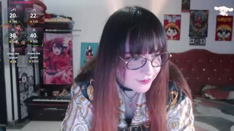 Snapshot of avril2809 chatting on October 3, 2:44 am Abril online show from October 3, 2:44 am