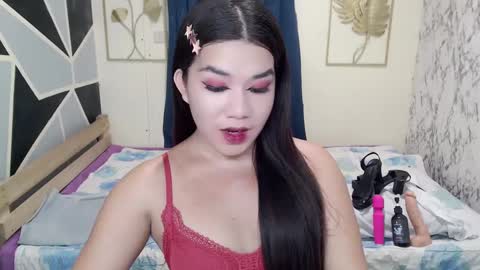 MiaGene online show from December 8, 2:41 pm