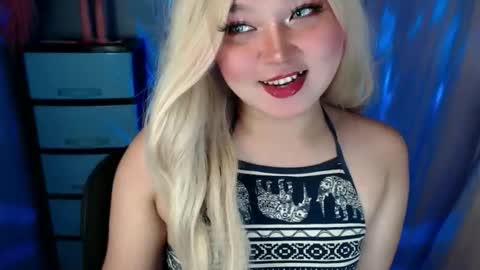 Snapshot of bahoglaway69 chatting on October 3, 5:35 pm april online show from October 3, 5:35 pm