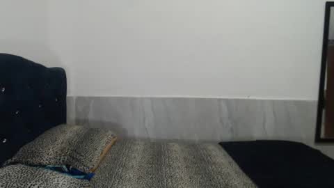 valentina online show from March 12, 5:13 am