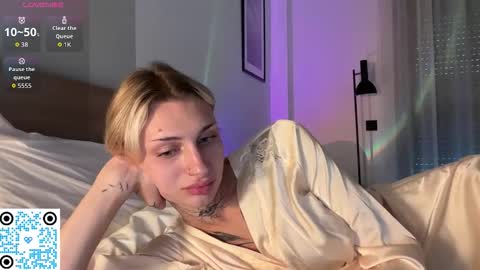 My name is Molly. Please say hello I like talking to you. If you have any wishes or obscene desires please use the tip menu online show from October 4, 5:03 pm