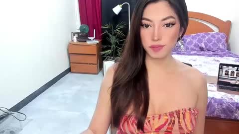 Queen Angela online show from January 4, 10:14 pm