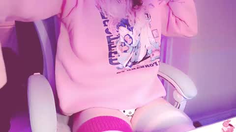 Becca online show from January 11, 8:32 pm