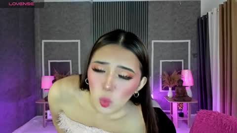 Snapshot of bellabrown_19xxx chatting on March 10, 3:09 pm Bella online show from March 10, 3:09 pm