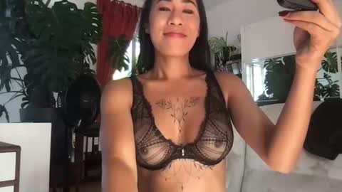 Snapshot of bianca_transpinay chatting on September 12, 8:01 am Bianca Transgirl online show from September 12, 8:01 am