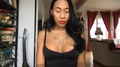 Snapshot of bianca_transpinay chatting on October 12, 7:44 am Bianca Transgirl online show from October 12, 7:44 am
