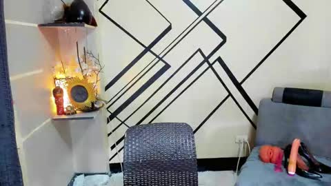 kiaaannaaaa online show from October 15, 7:52 am