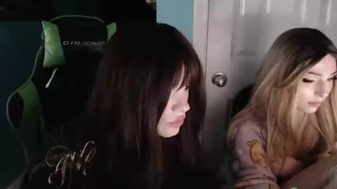 jade west online show from January 18, 6:42 am