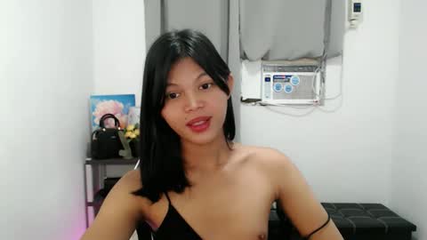 Snapshot of blackmanika chatting on October 12, 3:25 pm blackmanika online show from October 12, 3:25 pm