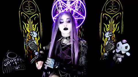   online show from February 21, 8:50 am