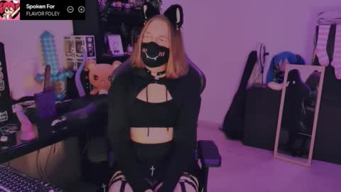 Blue online show from March 5, 11:43 pm