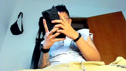 Snapshot of boy_trans chatting on October 1, 6:14 am Edward ftm trans queerslave online show from October 1, 6:14 am