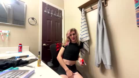 Bren062 online show from December 17, 7:30 pm