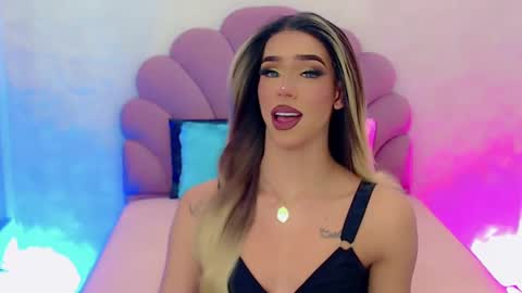 Snapshot of briana_sex32 chatting on January 29, 5:19 am BRIANA online show from January 29, 5:19 am