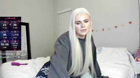Snapshot of buitifulblonde chatting on January 5, 2:59 am buitifulblonde online show from January 5, 2:59 am