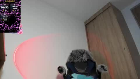 Snapshot of bunnyblush18 chatting on October 18, 4:32 pm Sammy online show from October 18, 4:32 pm