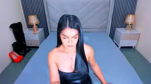 natasia online show from May 18, 2:22 am