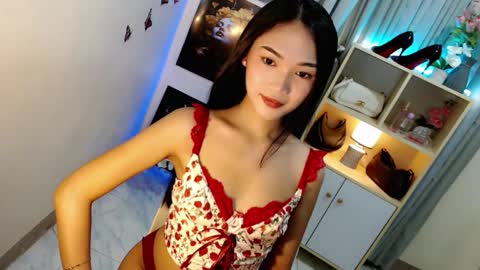 caitlin online show from February 5, 7:30 pm