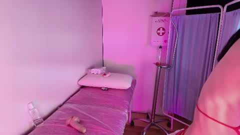      online show from July 28, 3:21 pm