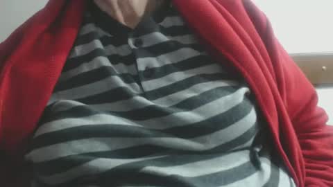 Snapshot of capitanfuturo44 chatting on December 4, 3:59 pm Cinzia  ex regina  online show from December 4, 3:59 pm