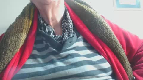 Snapshot of capitanfuturo44 chatting on March 11, 2:51 pm Cinzia  ex regina  online show from March 11, 2:51 pm