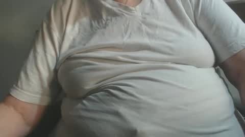 Snapshot of capitanfuturo44 chatting on September 19, 8:42 am Cinzia  ex regina  online show from September 19, 8:42 am