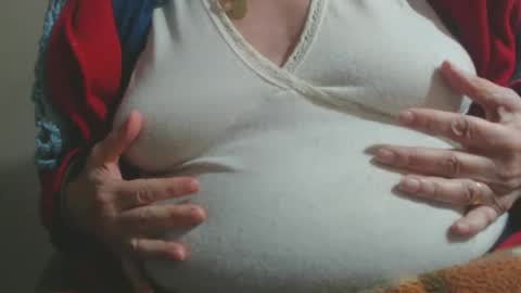 Snapshot of capitanfuturo44 chatting on October 10, 3:02 pm Cinzia  ex regina  online show from October 10, 3:02 pm