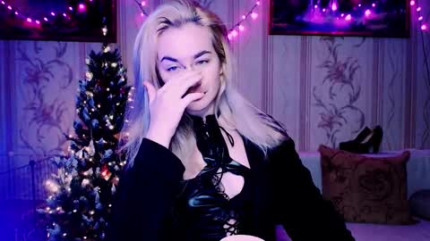 Carin online show from January 19, 4:54 am