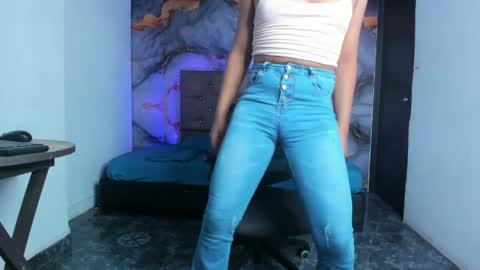 cataleyamoon_ online show from March 14, 8:12 pm