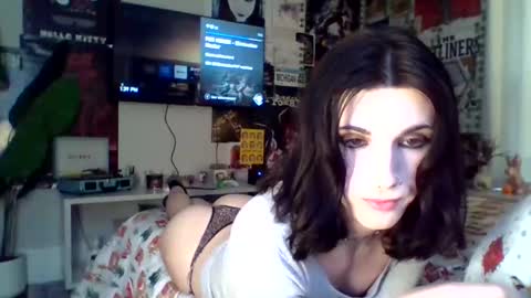 chanel2002 online show from November 12, 6:40 pm