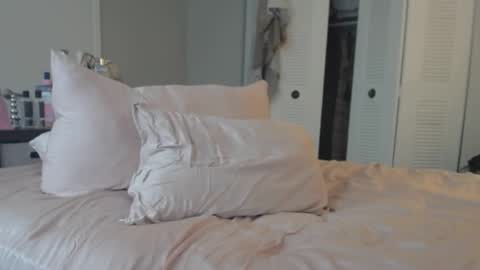 Chanel online show from April 15, 9:26 pm